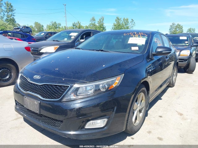 Auction sale of the 2015 Kia Optima Lx, vin: 5XXGM4A71FG415857, lot number: 45262923