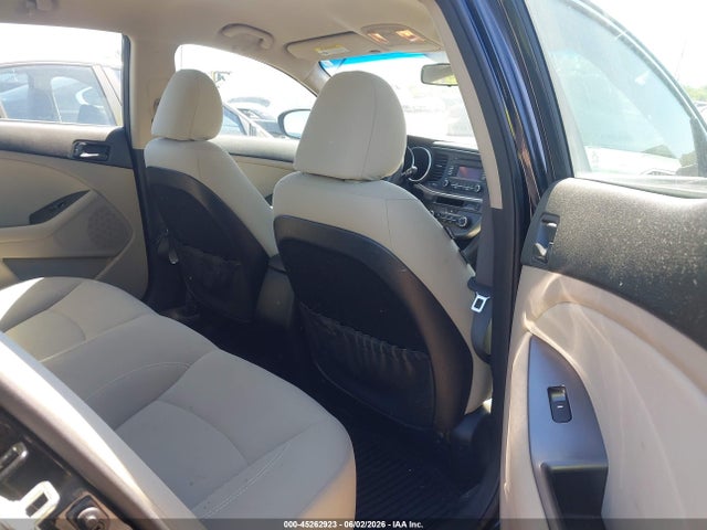 Auction sale of the 2015 Kia Optima Lx, vin: 5XXGM4A71FG415857, lot number: 45262923