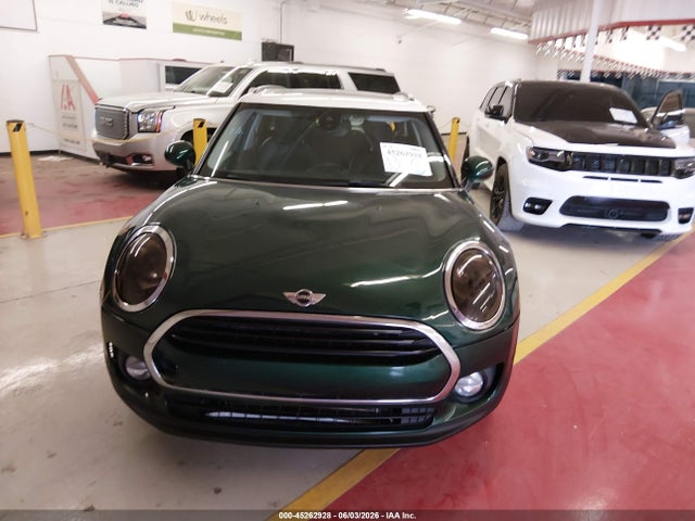 Продаж на аукціоні авто 2019 Mini Clubman Cooper S, vin: WMWLN9C5XK2E51812, номер лоту: 45262928