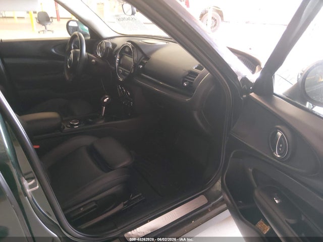 Продаж на аукціоні авто 2019 Mini Clubman Cooper S, vin: WMWLN9C5XK2E51812, номер лоту: 45262928
