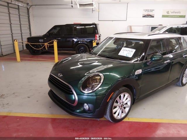 Продаж на аукціоні авто 2019 Mini Clubman Cooper S, vin: WMWLN9C5XK2E51812, номер лоту: 45262928
