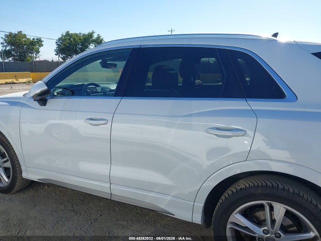 Продаж на аукціоні авто 2020 Audi Q3 Premium Plus 45 Tfsi S Line Quattro Tiptronic, vin: WA1EECF36L1119531, номер лоту: 45262932