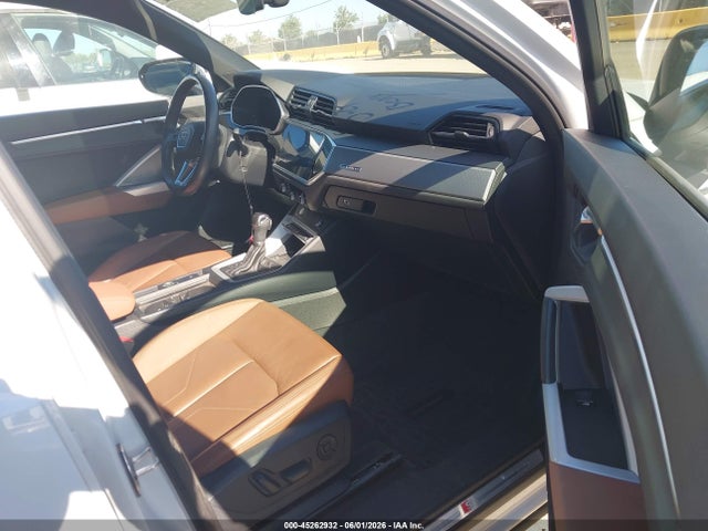 Продаж на аукціоні авто 2020 Audi Q3 Premium Plus 45 Tfsi S Line Quattro Tiptronic, vin: WA1EECF36L1119531, номер лоту: 45262932