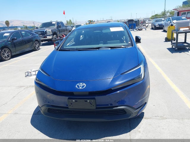 45262996 :رقم المزاد ، JTDACAAU8P3006933 vin ، 2023 Toyota Prius Le مزاد بيع