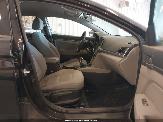 45262999 :رقم المزاد ، 5NPD84LF6JH347211 vin ، 2018 Hyundai Elantra Sel مزاد بيع