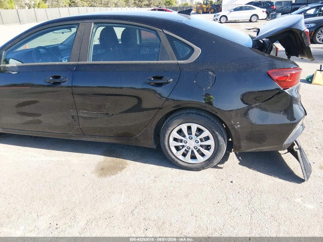 45263010 :رقم المزاد ، 3KPF24AD9PE520521 vin ، 2023 Kia Forte Lx مزاد بيع