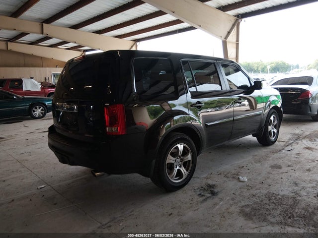 45263027 :رقم المزاد ، 5FNYF3H71FB015380 vin ، 2015 Honda Pilot Ex-l مزاد بيع