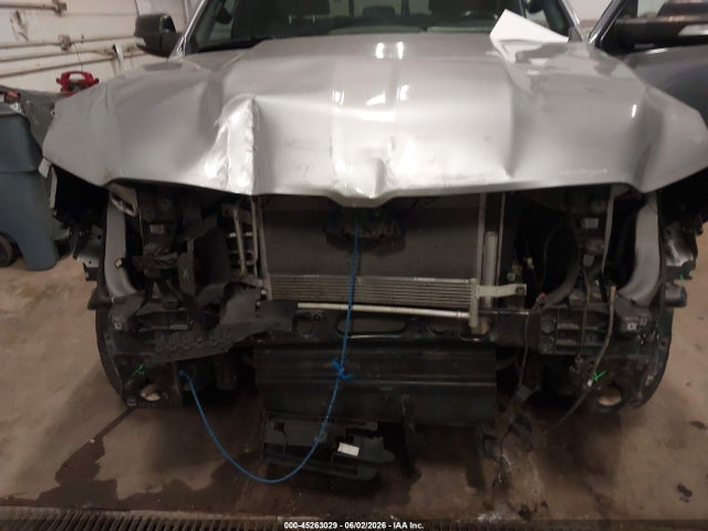 45263029 :رقم المزاد ، 1C6RRFBGXMN615388 vin ، 2021 Ram 1500 Big Horn  4x4 6'4 Box مزاد بيع
