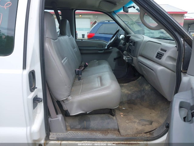 45263037 :رقم المزاد ، 1FTNX21L6XEB56336 vin ، 1999 Ford F-250 Lariat/xl/xlt مزاد بيع