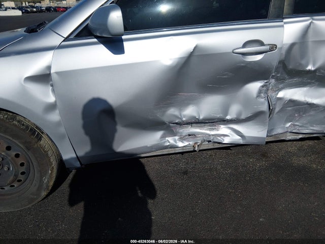 2009 Toyota Camry მანქანა იყიდება აუქციონზე, vin: 4T1BE46K19U330080, აუქციონის ნომერი: 45263046