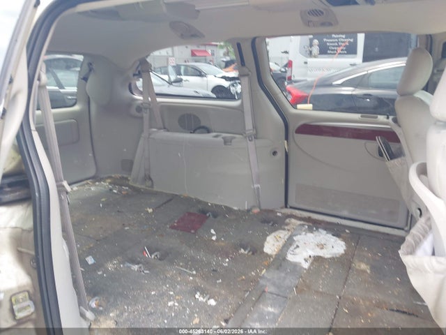 45263140 :رقم المزاد ، 2C8GP64L65R243633 vin ، 2005 Chrysler Town & Country Limited مزاد بيع