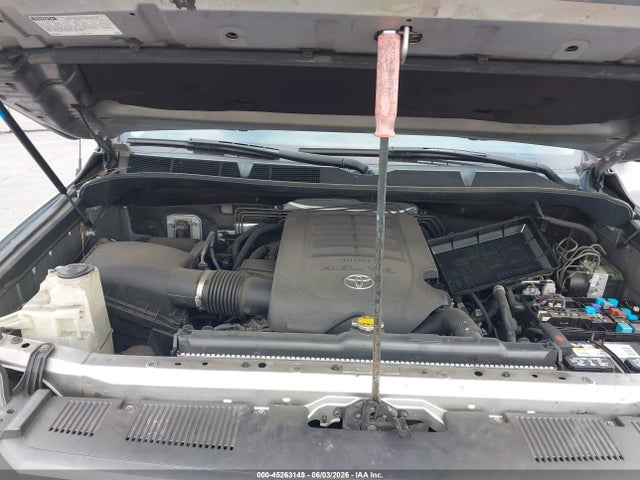 5TFRM5F13EX075394 Toyota Tundra Sr5 4.6l V8