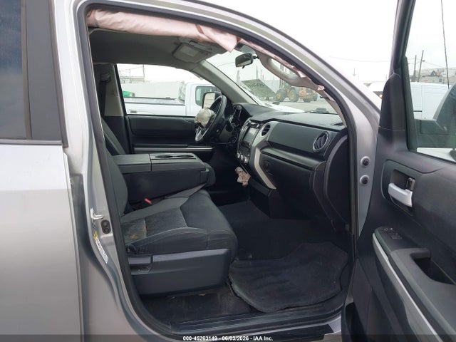 5TFRM5F13EX075394 Toyota Tundra Sr5 4.6l V8