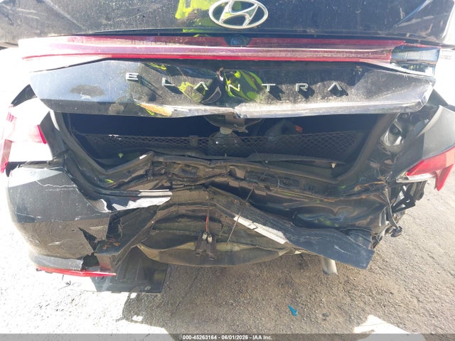 45263164 :رقم المزاد ، 5NPLS4AG9NH085327 vin ، 2022 Hyundai Elantra Sel مزاد بيع