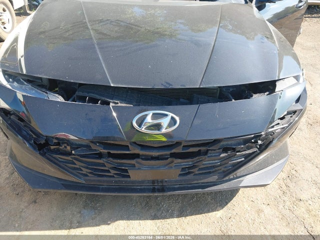 45263164 :رقم المزاد ، 5NPLS4AG9NH085327 vin ، 2022 Hyundai Elantra Sel مزاد بيع