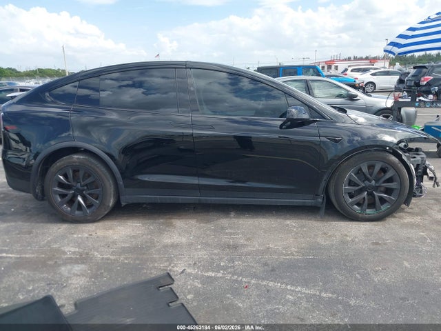 Tesla Model X Long Range 2024 7SAXCDE56RF460007 Image 13