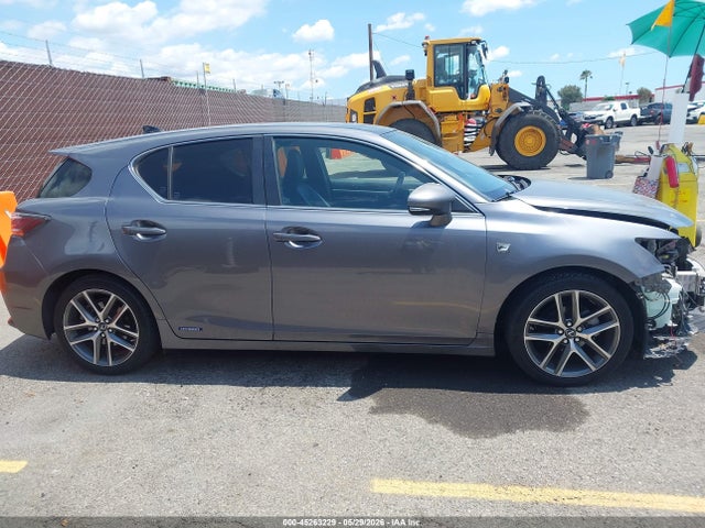 Lexus CT 200H 2015 JTHKD5BH8F2248831 Image 14