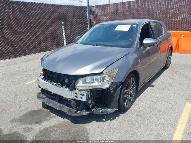 Lexus CT 200H 2015 JTHKD5BH8F2248831 Image 2