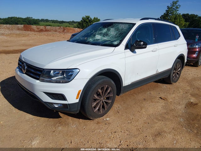 3VV3B7AX2JM001064 Volkswagen Tiguan 2.0t Se/2.0t Sel