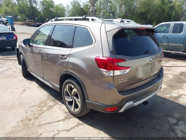 Subaru Forester Touring 2022 JF2SKARC9NH450066 Image 3
