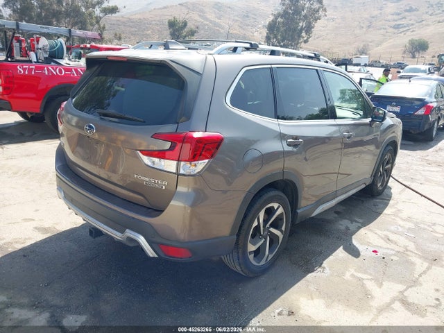 Subaru Forester Touring 2022 JF2SKARC9NH450066 Image 4