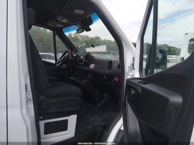 Продаж на аукціоні авто 2021 Freightliner Sprinter 2500 Standard Roof I4, vin: W2Y40BHY2MT062171, номер лоту: 45263292