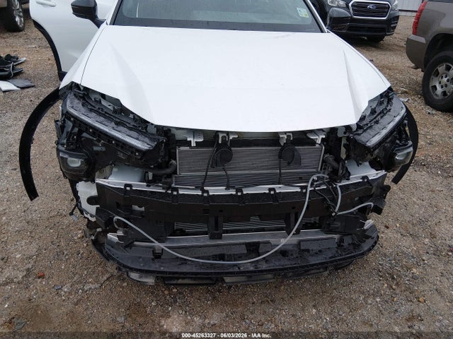 JTDACAAJ1S3014631 Toyota Crown Signia Limited