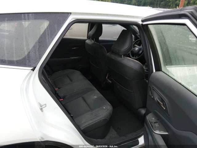 JTDACAAJ1S3014631 Toyota Crown Signia Limited