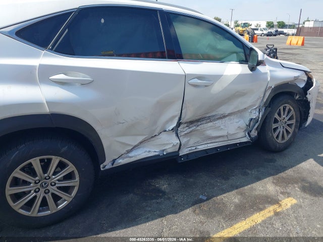 Lexus NX 300 2019 JTJYARBZ0K2157919 Image 17