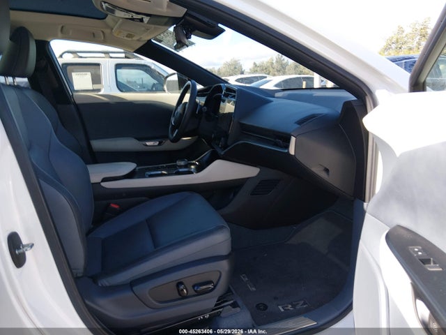 Lexus Rz 300e Premium 2024 JTJABABB6RA000818 Image 5