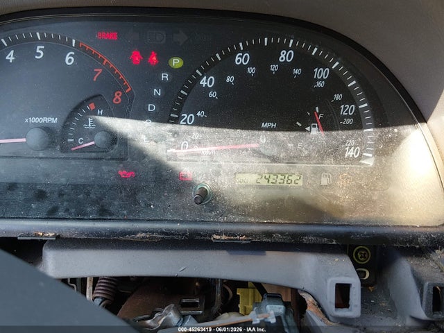 45263419 :رقم المزاد ، 4T1BE32K34U852363 vin ، 2004 Toyota Camry Le مزاد بيع