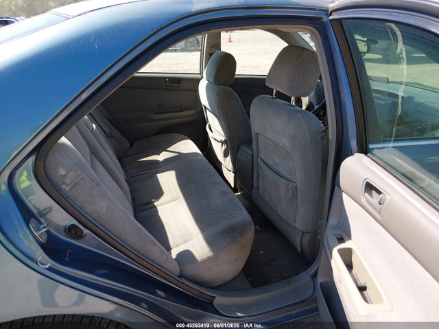 45263419 :رقم المزاد ، 4T1BE32K34U852363 vin ، 2004 Toyota Camry Le مزاد بيع