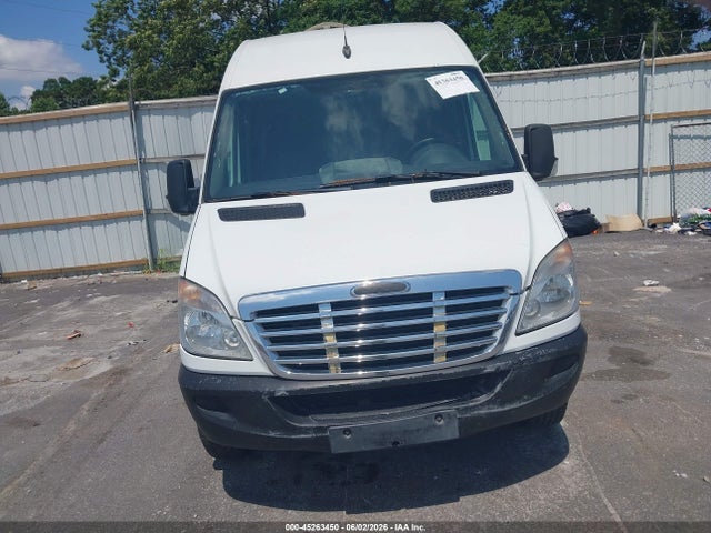 2010 Freightliner Sprinter 2500 მანქანა იყიდება აუქციონზე, vin: WDYPE8CC5A5494983, აუქციონის ნომერი: 45263450