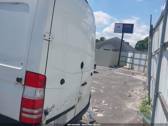 2010 Freightliner Sprinter 2500 მანქანა იყიდება აუქციონზე, vin: WDYPE8CC5A5494983, აუქციონის ნომერი: 45263450