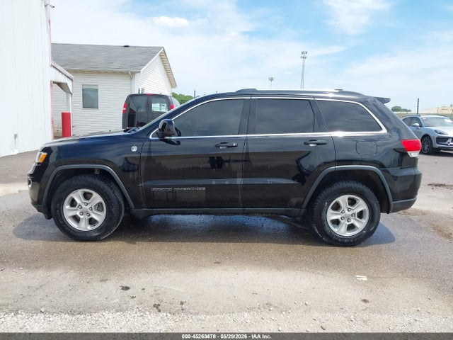 Продажа на аукционе авто 2017 Jeep Grand Cherokee Laredo 4x4, vin: 1C4RJFAG4HC687237, номер лота: 45263478
