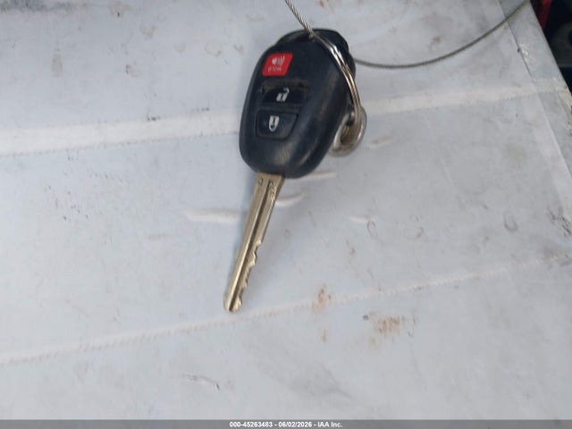 45263483 :رقم المزاد ، JTDKDTB35J1600448 vin ، 2018 Toyota Prius C One مزاد بيع