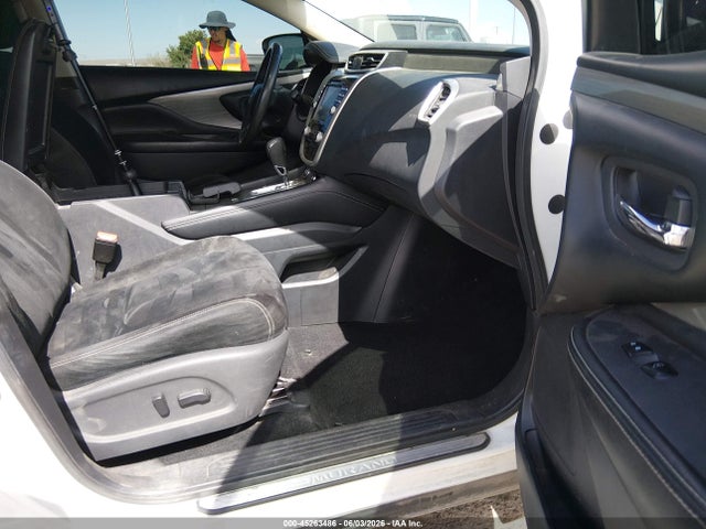 5N1AZ2MH8HN188881 Nissan MURANO SV