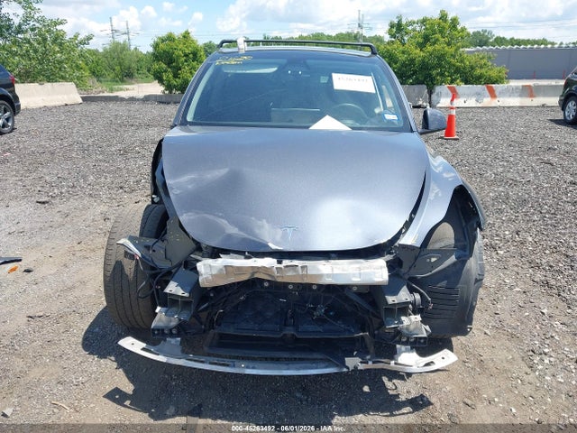 45263492 :رقم المزاد ، 7SAYGDEE4PA106134 vin ، 2023 Tesla Model Y مزاد بيع