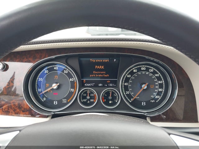 Bentley FLYING SPUR 2014 SCBEC9ZA2EC090791 Image 7