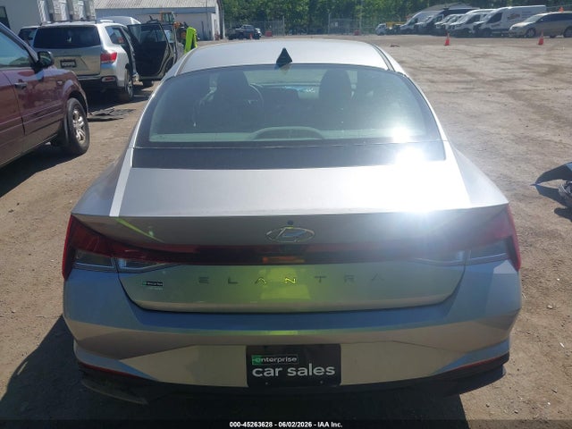 45263628 :رقم المزاد ، 5NPLM4AG9PH101832 vin ، 2023 Hyundai Elantra Sel مزاد بيع