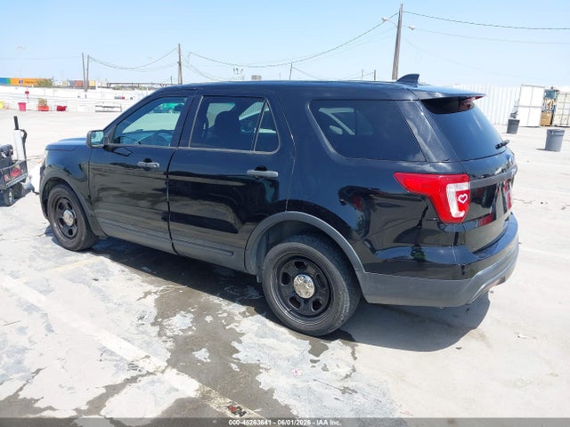 45263641 :رقم المزاد ، 1FM5K8AR2GGB36199 vin ، 2016 Ford Utility Police Interceptor مزاد بيع