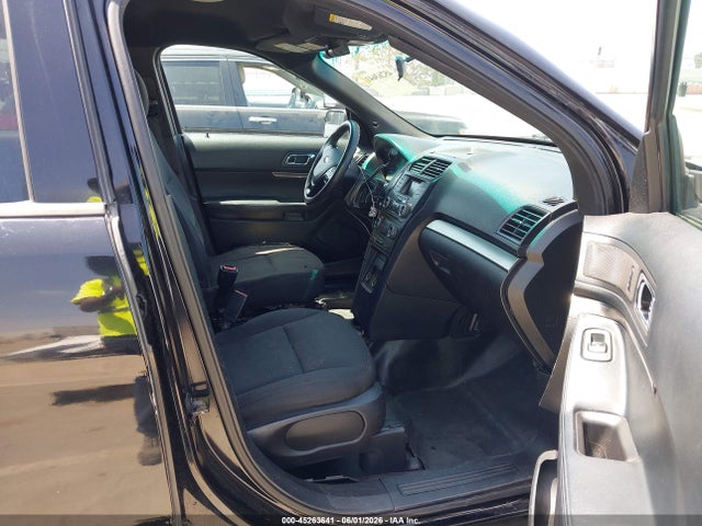 45263641 :رقم المزاد ، 1FM5K8AR2GGB36199 vin ، 2016 Ford Utility Police Interceptor مزاد بيع