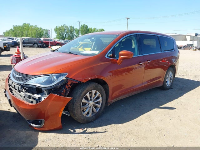 Aukcja sprzedaży 2018 Chrysler Pacifica Touring Plus, vin: 2C4RC1FG8JR350458, numer aukcji: 45263695