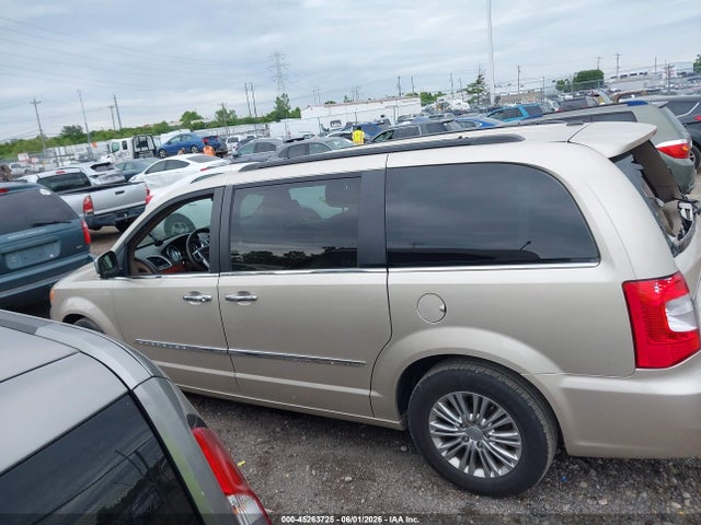 Aukcja sprzedaży 2016 Chrysler Town & Country Touring-l Anniversary Edition, vin: 2C4RC1CG8GR113384, numer aukcji: 45263725
