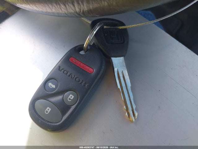 Auction sale of the 1998 Honda Accord Ex, vin: 1HGCG5655WA265588, lot number: 45263747