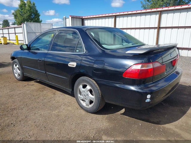 Auction sale of the 1998 Honda Accord Ex, vin: 1HGCG5655WA265588, lot number: 45263747