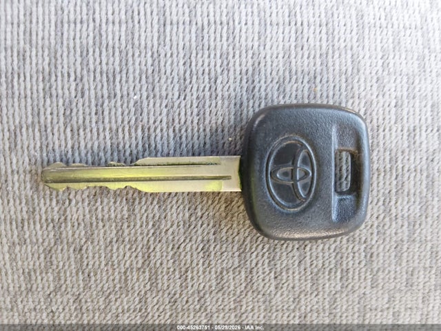 2004 Toyota Corolla Le მანქანა იყიდება აუქციონზე, vin: 1NXBR32E34Z277552, აუქციონის ნომერი: 45263751