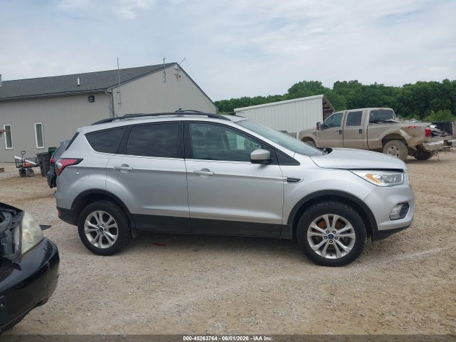 Продажа на аукционе авто 2017 Ford Escape Se, vin: 1FMCU9GD0HUE98666, номер лота: 45263764
