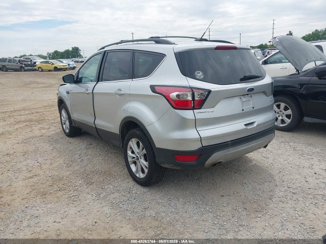 Продажа на аукционе авто 2017 Ford Escape Se, vin: 1FMCU9GD0HUE98666, номер лота: 45263764