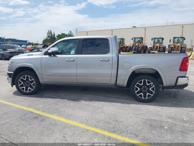 2026 Ram 1500 Laramie  4x4 5'7 Box მანქანა იყიდება აუქციონზე, vin: 1C6SRFJP3TN255513, აუქციონის ნომერი: 45263777